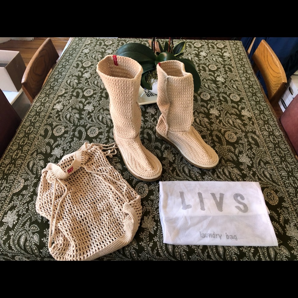 Liv's Women's  Classic Tall Crocheted Boots